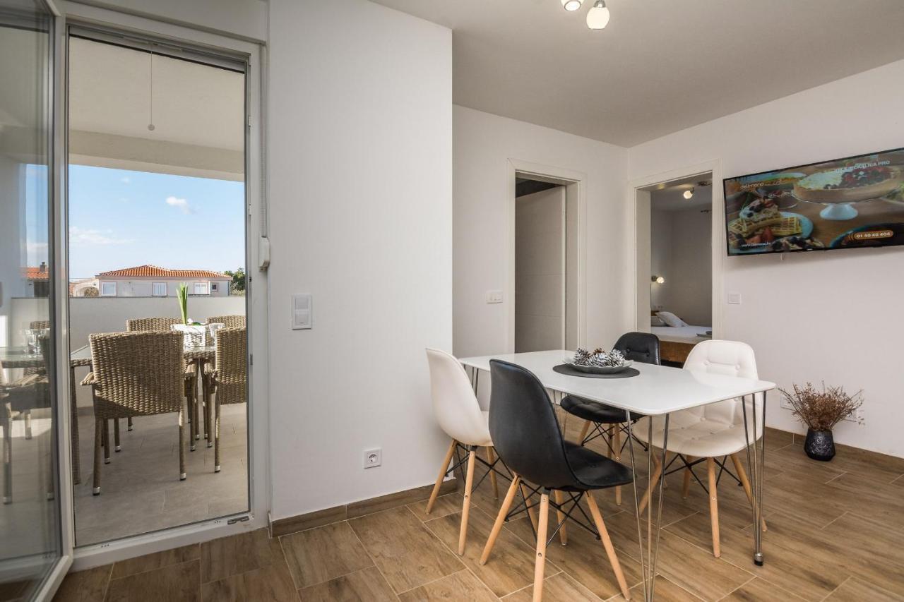 Apartments Pejakovic Vir Esterno foto